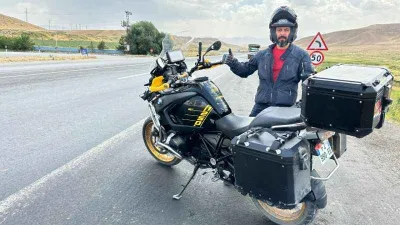 Fransa’dan 22 gün önce yola çıkan turist Hakkari’ye ulaştı