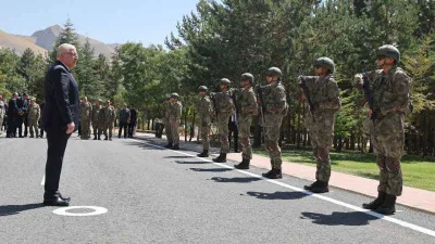 Bakan Güler Hakkari’de