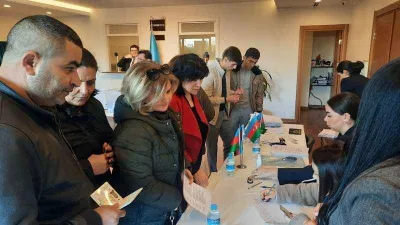 İstanbul’daki Azerbaycanlılar sandık başına gitti