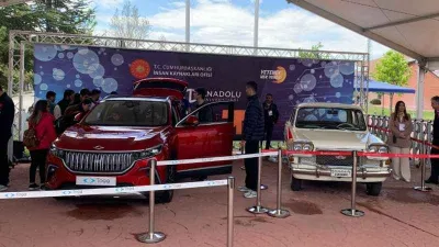 TOGG ve Devrim yan yana