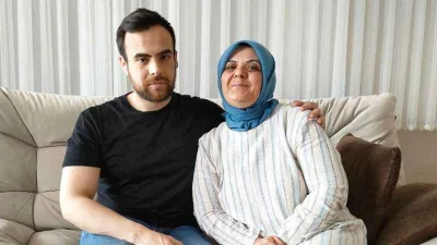Oğluna doğum günü hediyesi olarak böbreğini verdi
