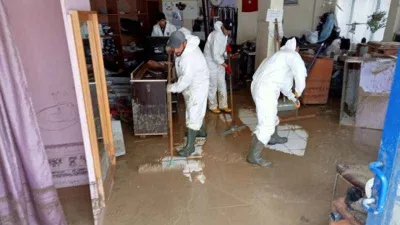 Başkent'te dükkanlar kullanılamaz halde