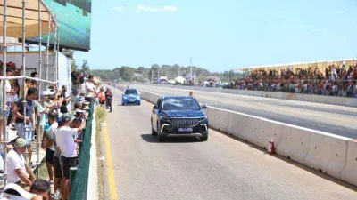 Türkiye’nin ilk yerli ve milli otomobili TOGG drag pistine çıktı