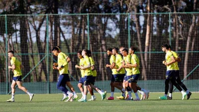 Fenerbahçe, yeni sezon hazırlıklarını sürdürdü