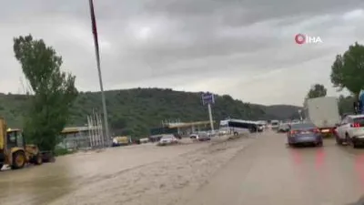 Elmadağ’da sağanak yağış sele neden oldu