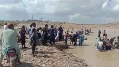 Pakistan’ı sel vurdu